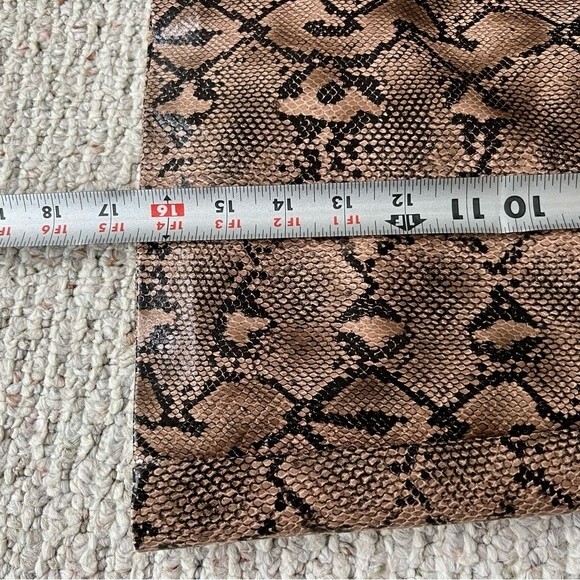 Blank NYC Snake print Mini Skirt - Picture 10 of 11